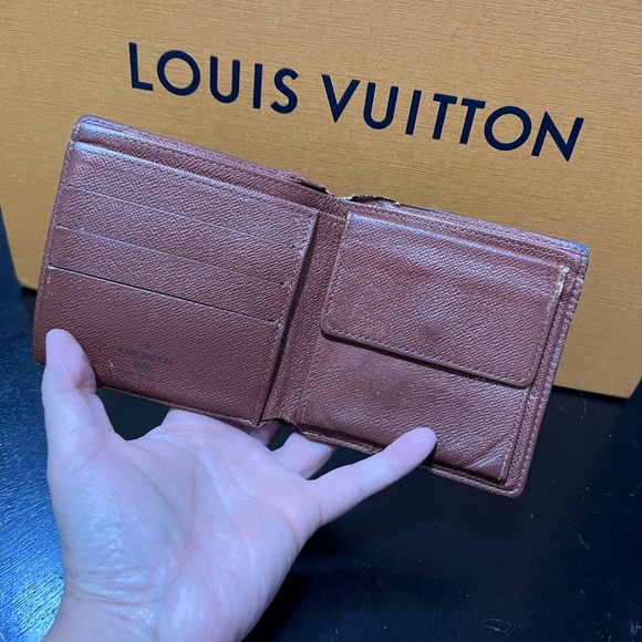Authentic vintage LV Monogram Men’s wallet. - Picture 4 of 9